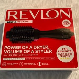 NWB Revlon One-Step Hair Dryer and Volumizer